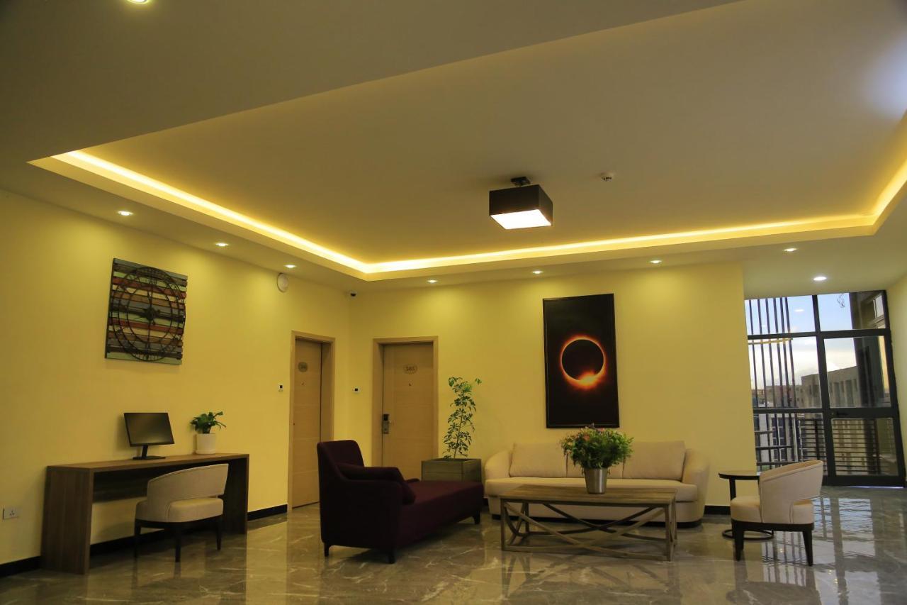 Triple E Hotel And Spa Addis Abeba Esterno foto