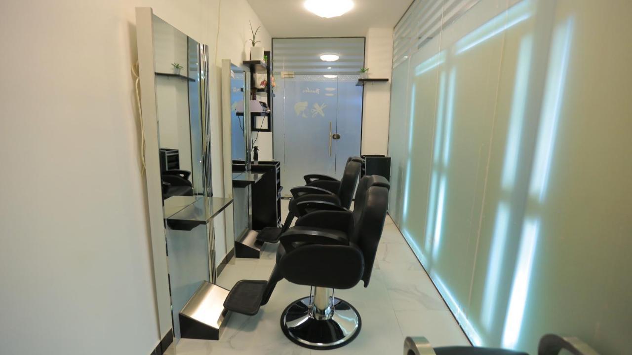 Triple E Hotel And Spa Addis Abeba Esterno foto