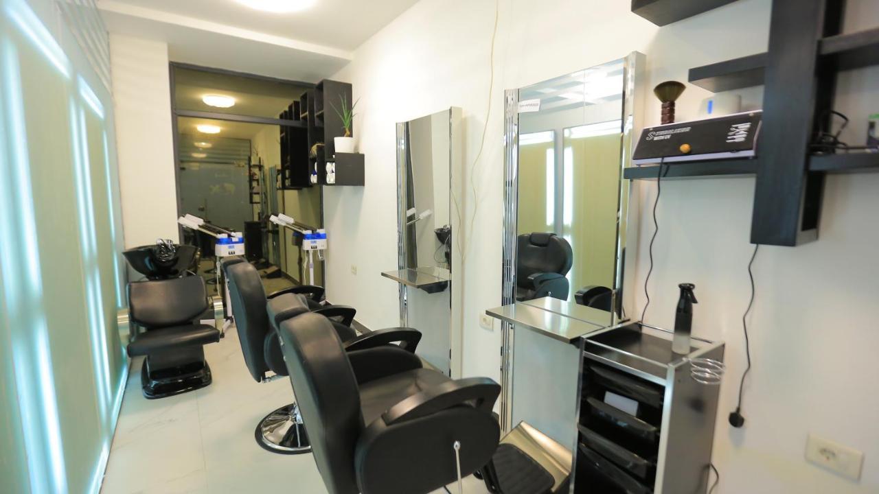 Triple E Hotel And Spa Addis Abeba Esterno foto