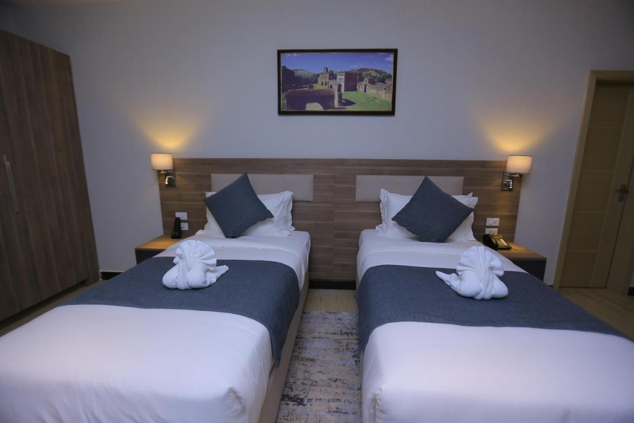 Triple E Hotel And Spa Addis Abeba Esterno foto