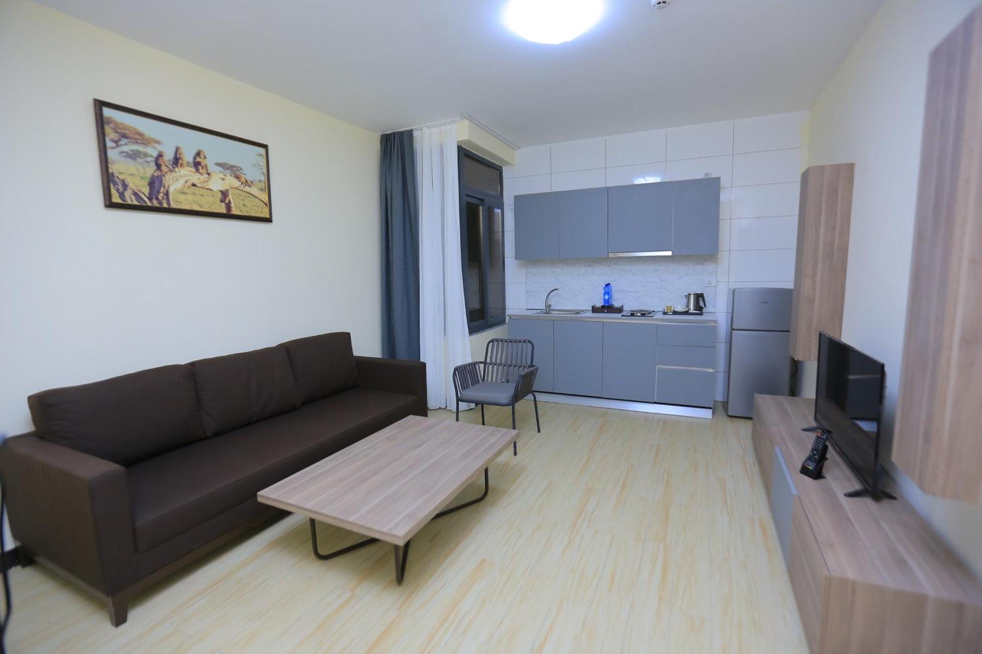 Triple E Hotel And Spa Addis Abeba Esterno foto